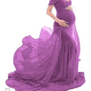 Maternity gown for photo shoot